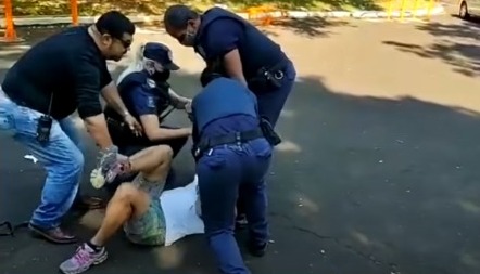 Foto 1 de 1 — Justiça vê abuso da GCM e condena Prefeitura no caso da mulher da praça